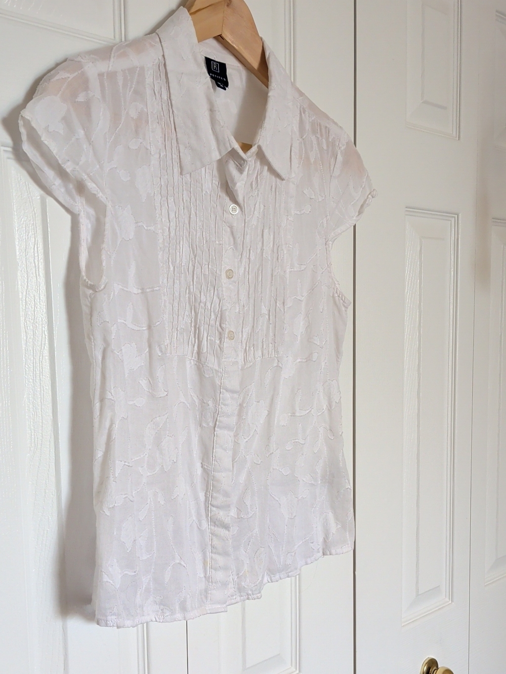 White Cotton Bohemian Romantic Blouse. Size Medium Petite.